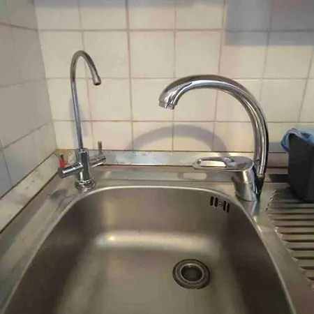 Apartment One Bedroom With Wifi At 3 Km Away From The Beach *