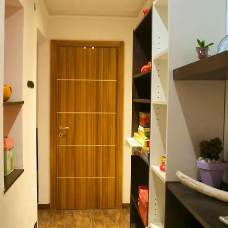 One Bedroom With Wifi At 3 Km Away From The Beach شقة *